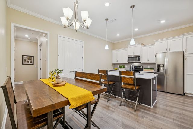 2355 Fairchild Cir Unit 102, Nolensville, TN 37135