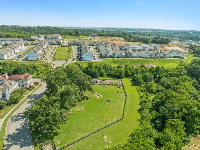 2355 Fairchild Cir Unit 102, Nolensville, TN 37135