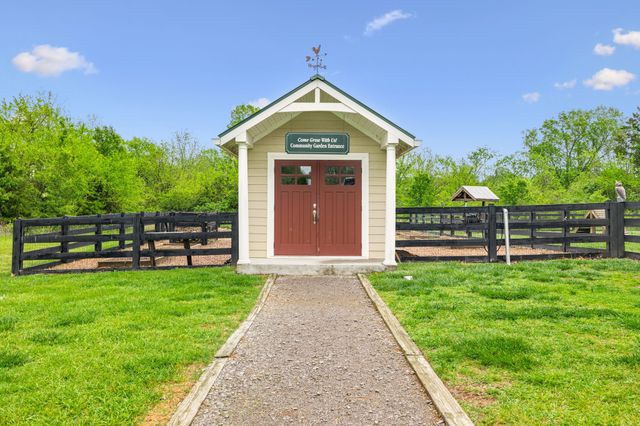 2355 Fairchild Cir Unit 102, Nolensville, TN 37135