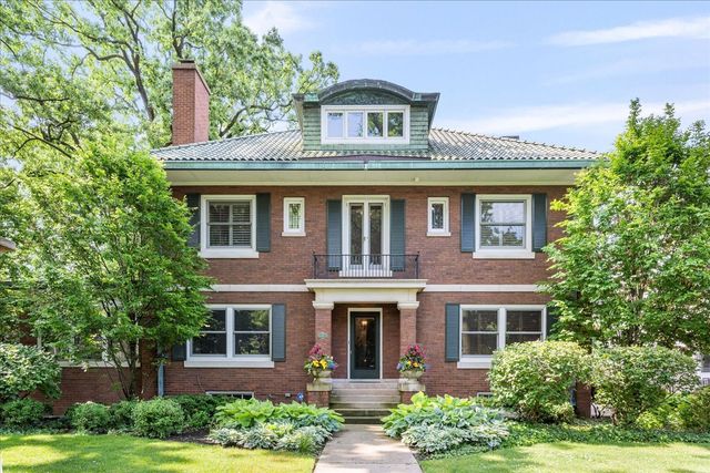 715 Forest Avenue, Wilmette, IL 60091