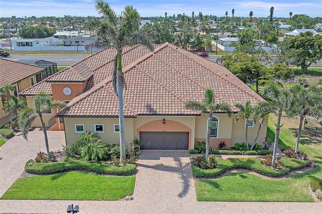 9220 43RD TERRACE W, Bradenton, FL 34209