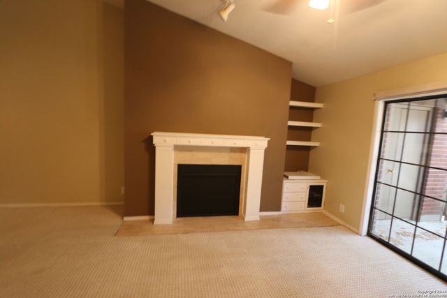 7930 Roanoke Run Apt 308, San Antonio, TX 78240