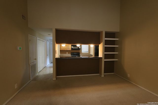 7930 Roanoke Run Apt 308, San Antonio, TX 78240