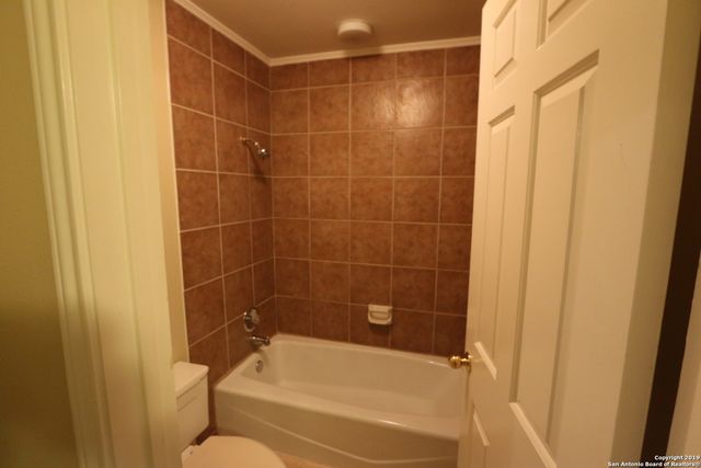 7930 Roanoke Run Apt 308, San Antonio, TX 78240