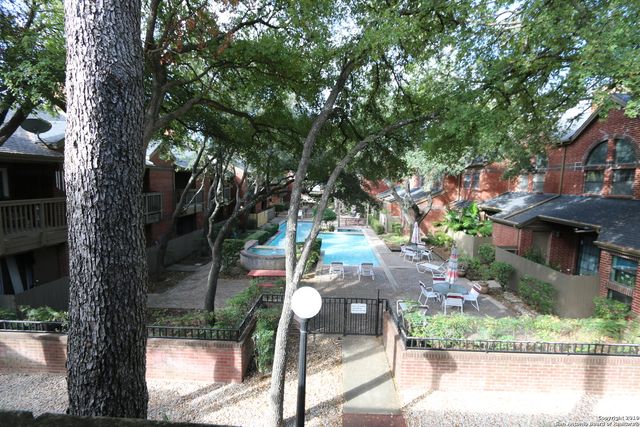 7930 Roanoke Run Apt 308, San Antonio, TX 78240