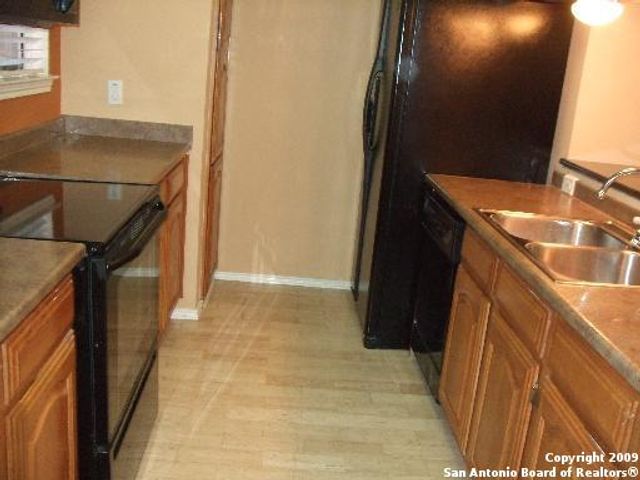 7930 Roanoke Run Apt 308, San Antonio, TX 78240