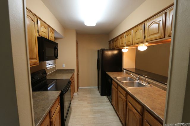 7930 Roanoke Run Apt 308, San Antonio, TX 78240