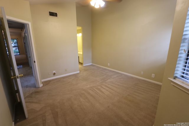 7930 Roanoke Run Apt 308, San Antonio, TX 78240