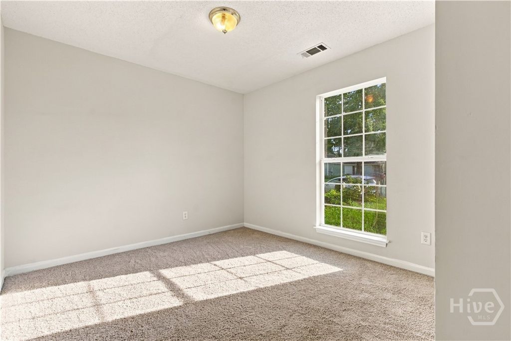 Image 21 of property listing at 7221 Garfield Street, Savannah, GA 31406