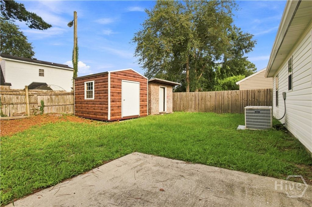 Image 31 of property listing at 7221 Garfield Street, Savannah, GA 31406