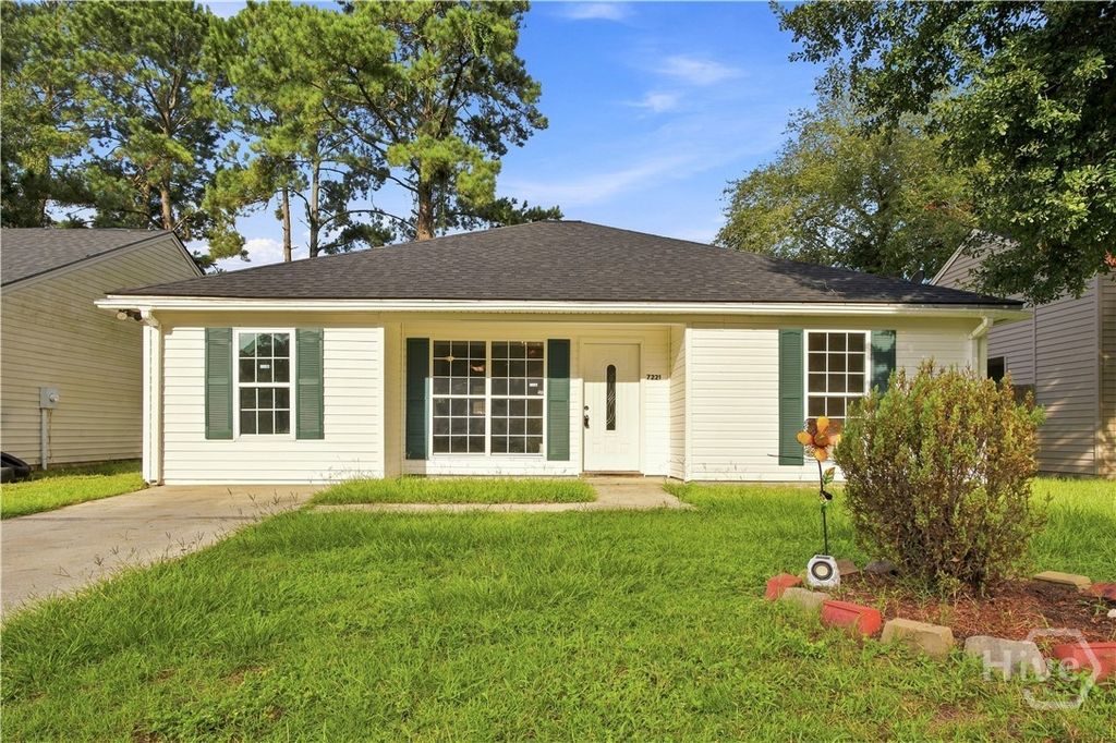 Image 4 of property listing at 7221 Garfield Street, Savannah, GA 31406