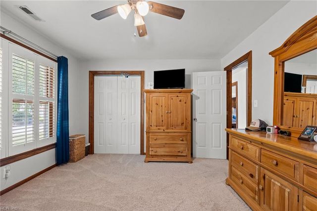 2714 Burning Tree LN, Suffolk, VA 23435