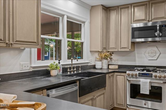 6516 Bakersfield Drive, Raleigh, NC 27606