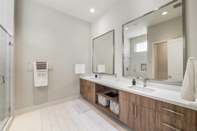 1004 California Street 203, Houston, TX 77006