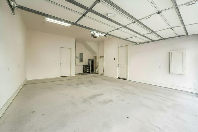 1004 California Street 203, Houston, TX 77006