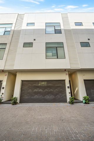 1004 California Street 203, Houston, TX 77006