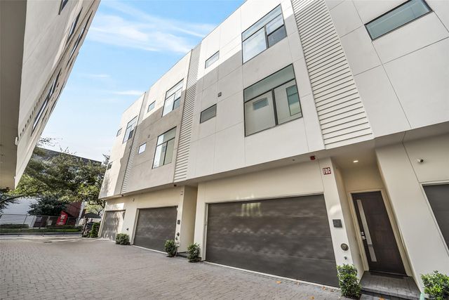 1004 California Street 203, Houston, TX 77006