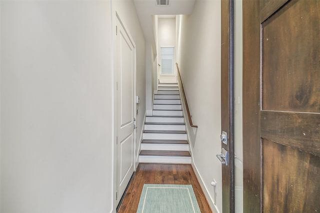 1004 California Street 203, Houston, TX 77006