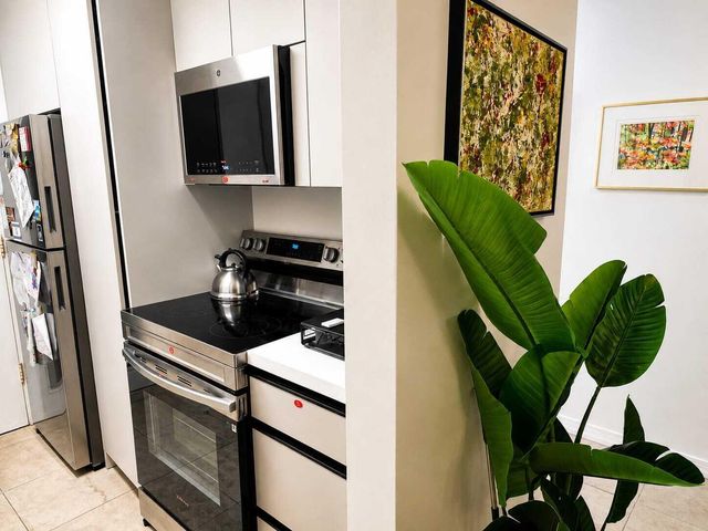 16900 NE 14th Avenue 115, Miami, FL 33162