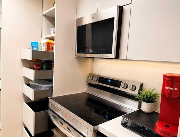 16900 NE 14th Avenue 115, Miami, FL 33162