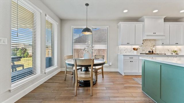 19203 Seabiscuit Stable Trail, Tomball, TX 77377