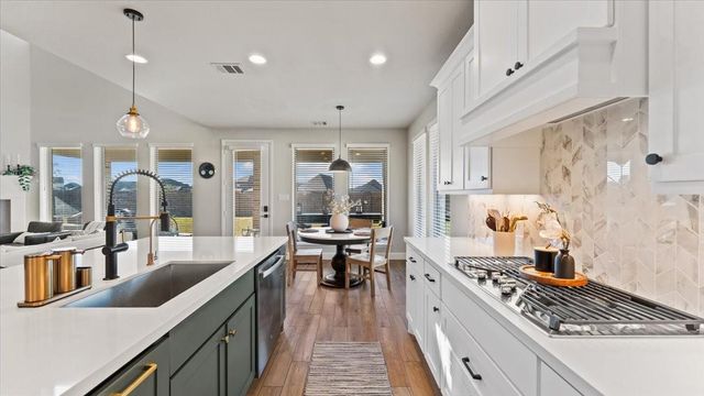 19203 Seabiscuit Stable Trail, Tomball, TX 77377