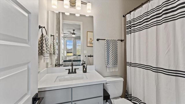 19203 Seabiscuit Stable Trail, Tomball, TX 77377