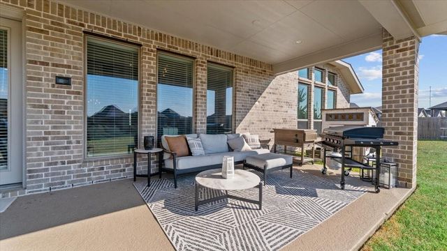 19203 Seabiscuit Stable Trail, Tomball, TX 77377