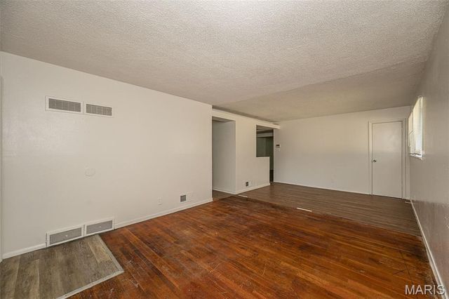 143 Roderick Drive, St Louis, MO 63137