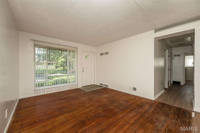 143 Roderick Drive, St Louis, MO 63137