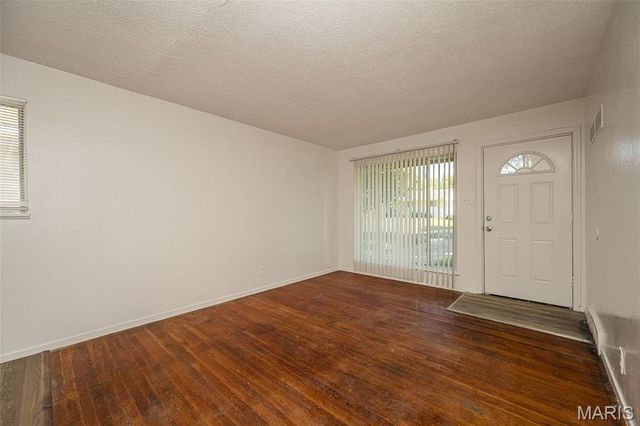 143 Roderick Drive, St Louis, MO 63137