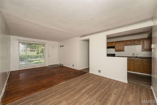 143 Roderick Drive, St Louis, MO 63137