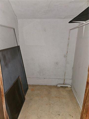 1602 6th Avenue, Beaver Falls, PA 15010