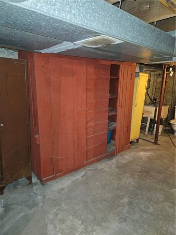 1602 6th Avenue, Beaver Falls, PA 15010