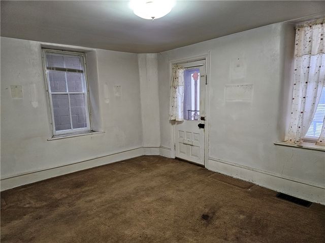 1602 6th Avenue, Beaver Falls, PA 15010