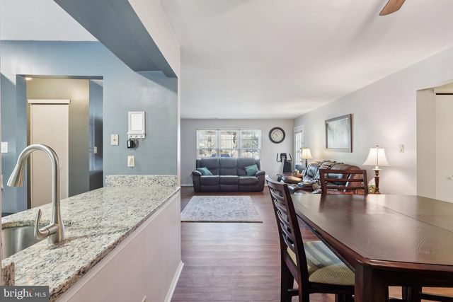 169 A BRADFORD COURT, Mount Laurel, NJ 08054