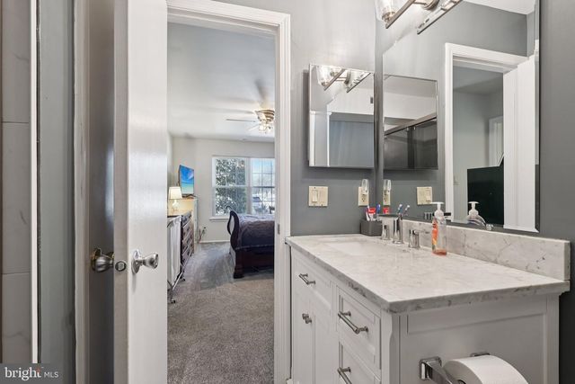 169 A BRADFORD COURT, Mount Laurel, NJ 08054