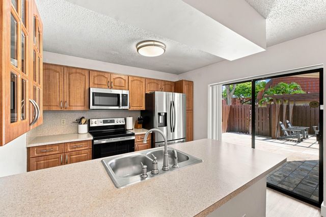8554 Boca Rio Drive, Boca Raton, FL 33433