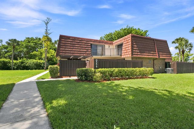 8554 Boca Rio Drive, Boca Raton, FL 33433