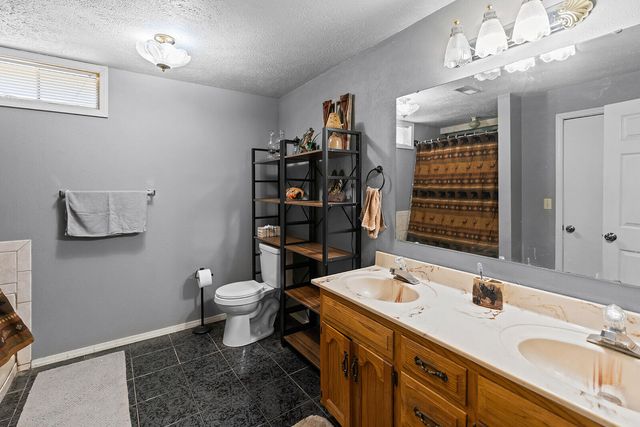 363 Villa Drive, Sparta, MO 65753