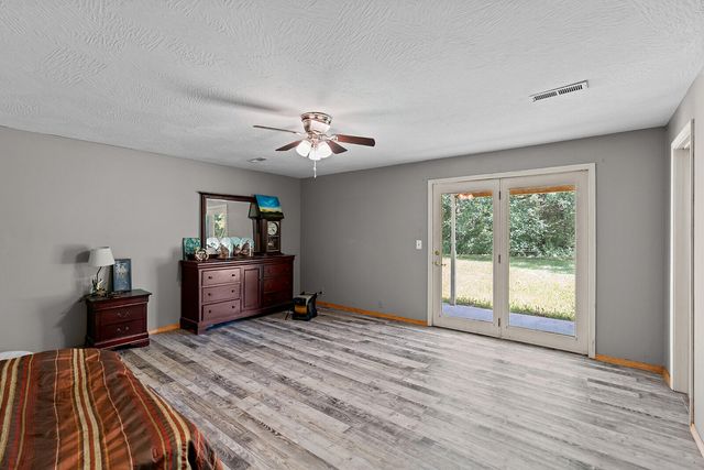 363 Villa Drive, Sparta, MO 65753