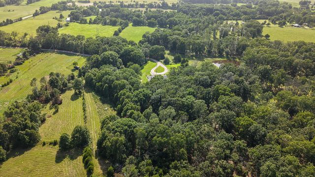 363 Villa Drive, Sparta, MO 65753