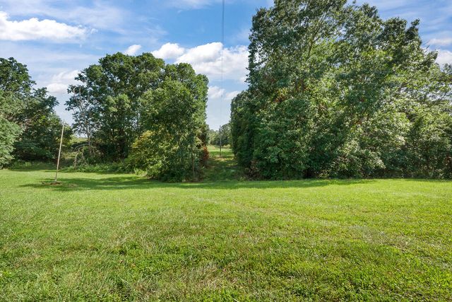 363 Villa Drive, Sparta, MO 65753