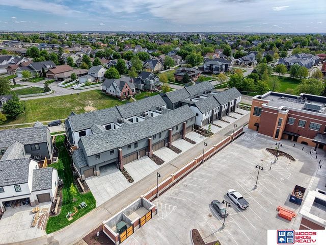 713 Blue Sage Boulevard, Lincoln, NE 68521