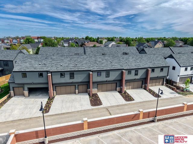 713 Blue Sage Boulevard, Lincoln, NE 68521