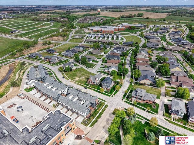 713 Blue Sage Boulevard, Lincoln, NE 68521