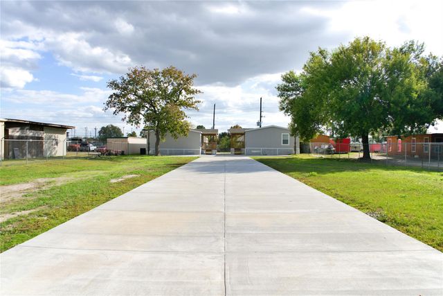 5323 Green Lane A, Houston, TX 77066