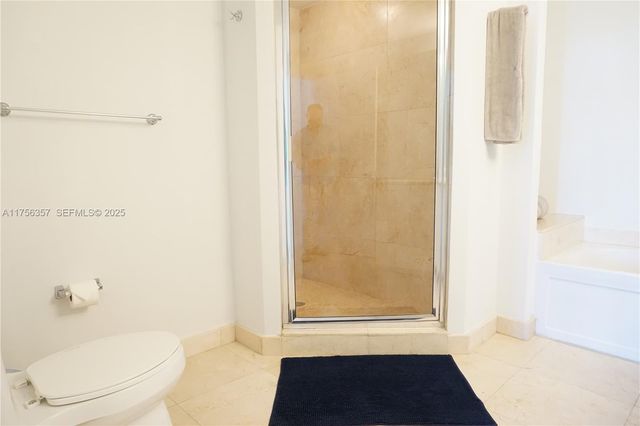 17555 Atlantic Boulevard 606, Sunny Isles Beach, FL 33160