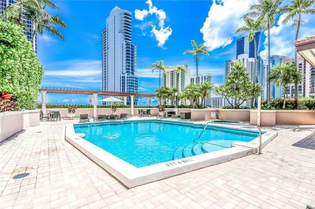 17555 Atlantic Boulevard 606, Sunny Isles Beach, FL 33160