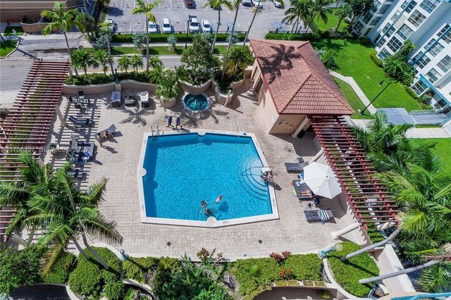 17555 Atlantic Boulevard 606, Sunny Isles Beach, FL 33160